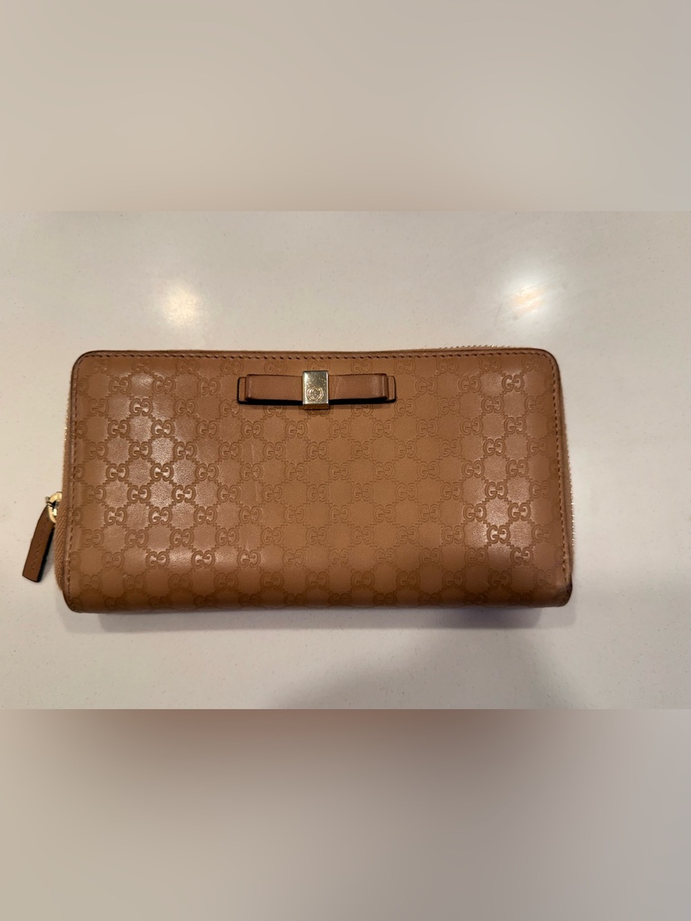 Gucci Tan Bow Zip-Around Wallet